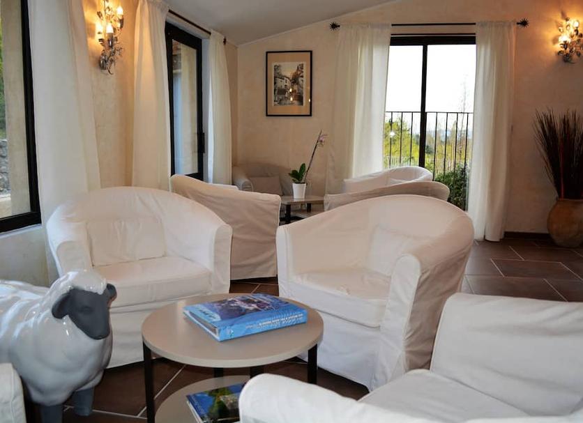 Living room Photo