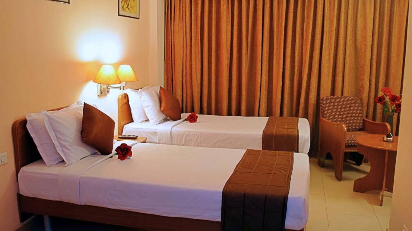 The Hotel Royal Plaza