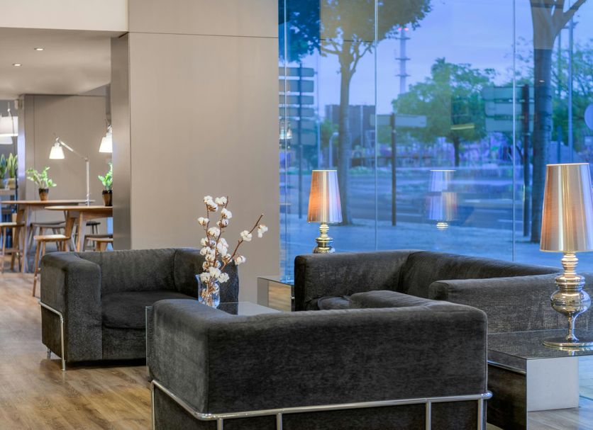 Lounge Photo