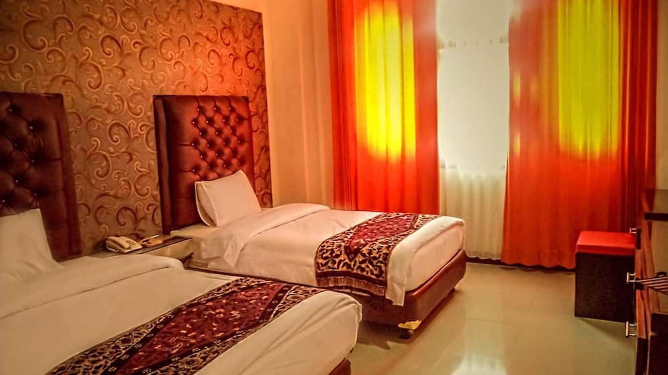 Grand City Hotel Batu