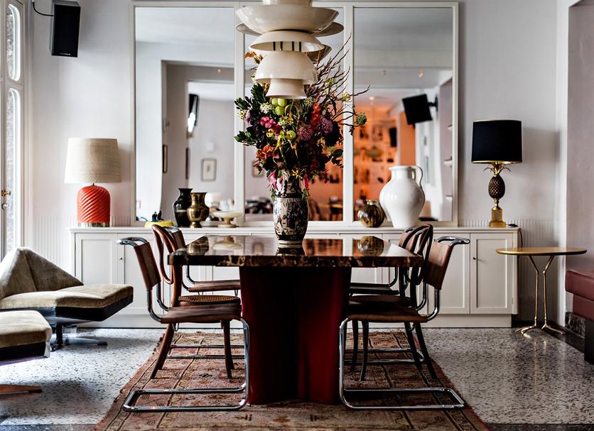 Dining room Photo