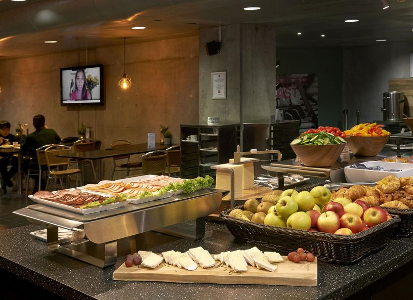 Buffet Photo