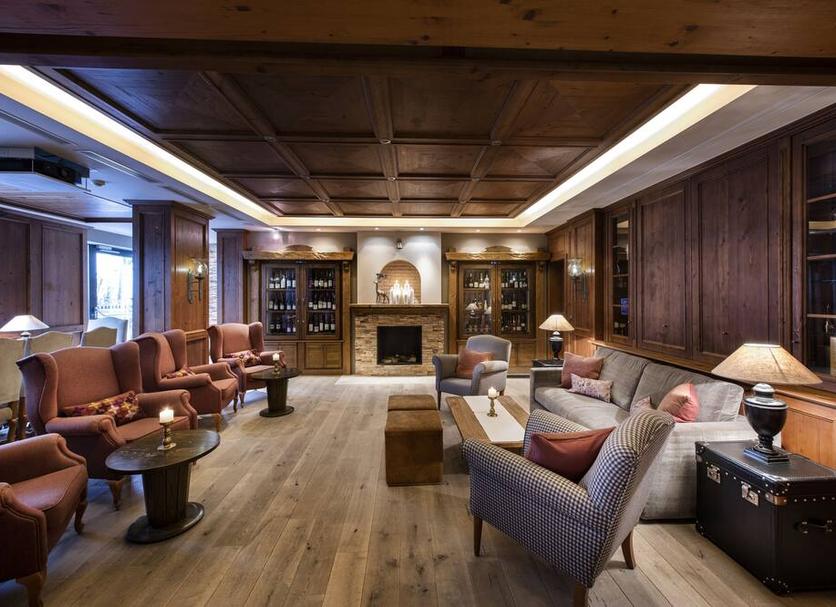 Lounge Photo