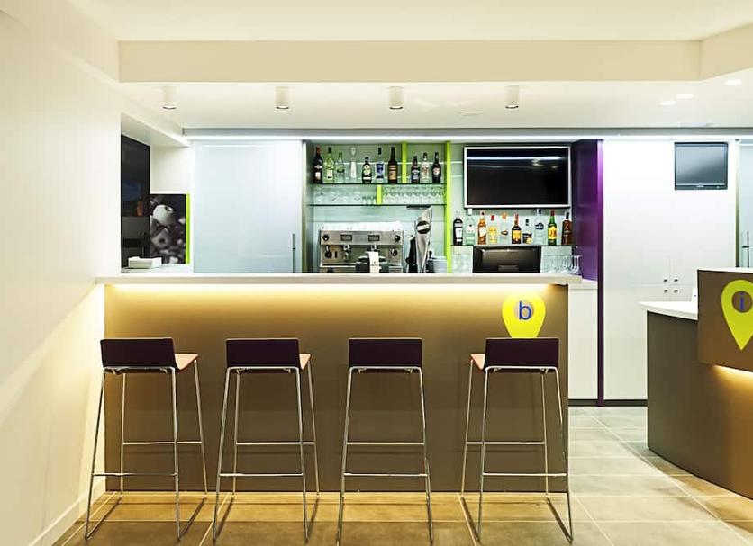Bar Photo
