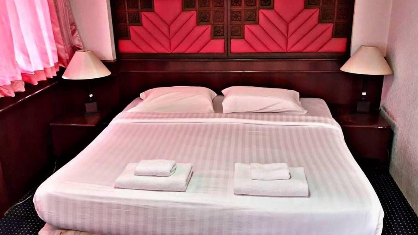 Lopburi Inn Hotel