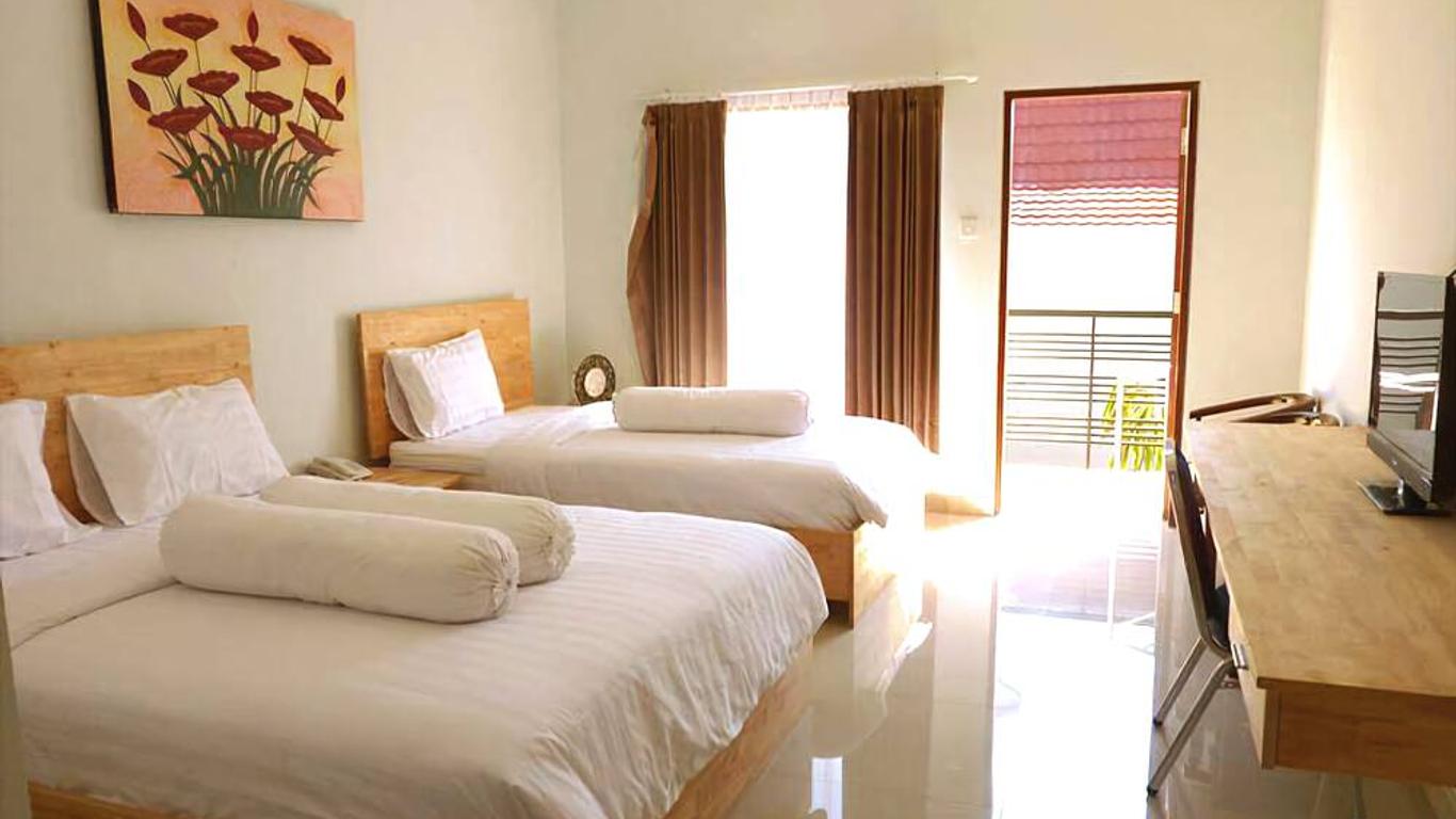 Exotic Komodo Hotel