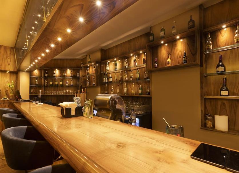 Bar Photo