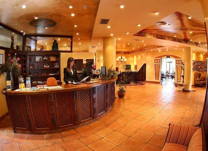 Front desk Photo