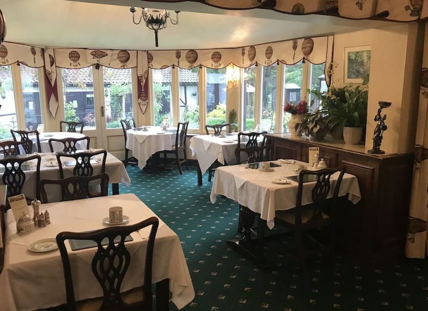 Restaurant Photo