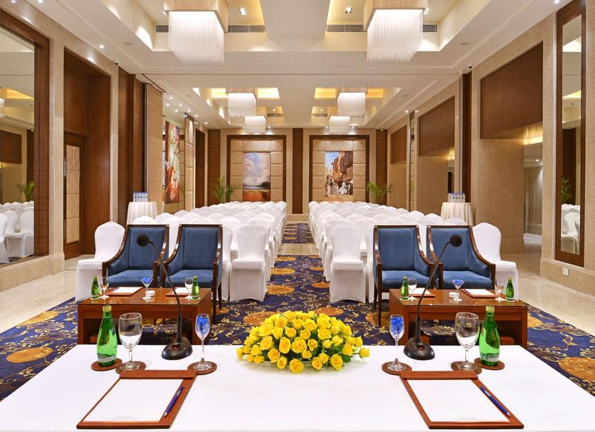 Banquet hall Photo