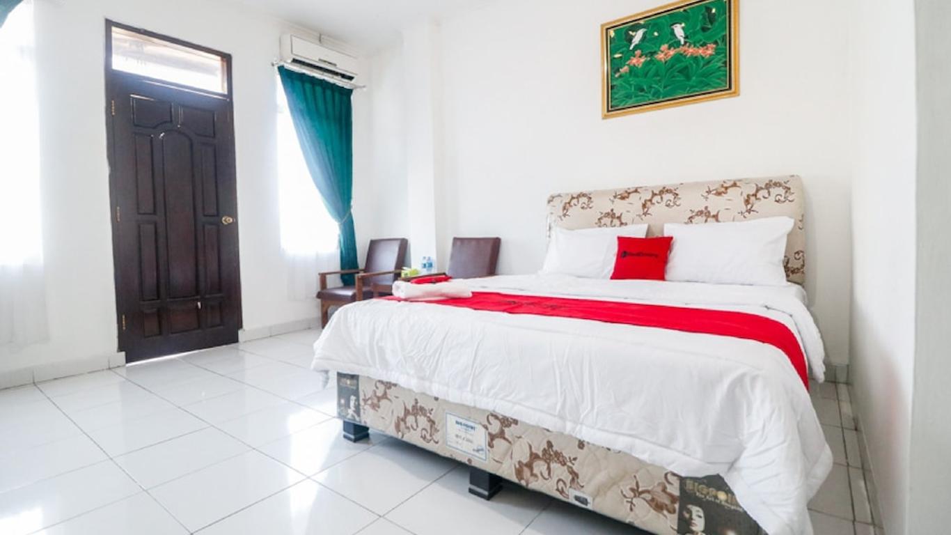 RedDoorz @ Jalan Diponegoro Lampung