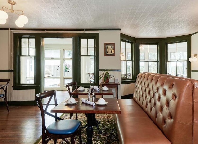 Restaurant Photo