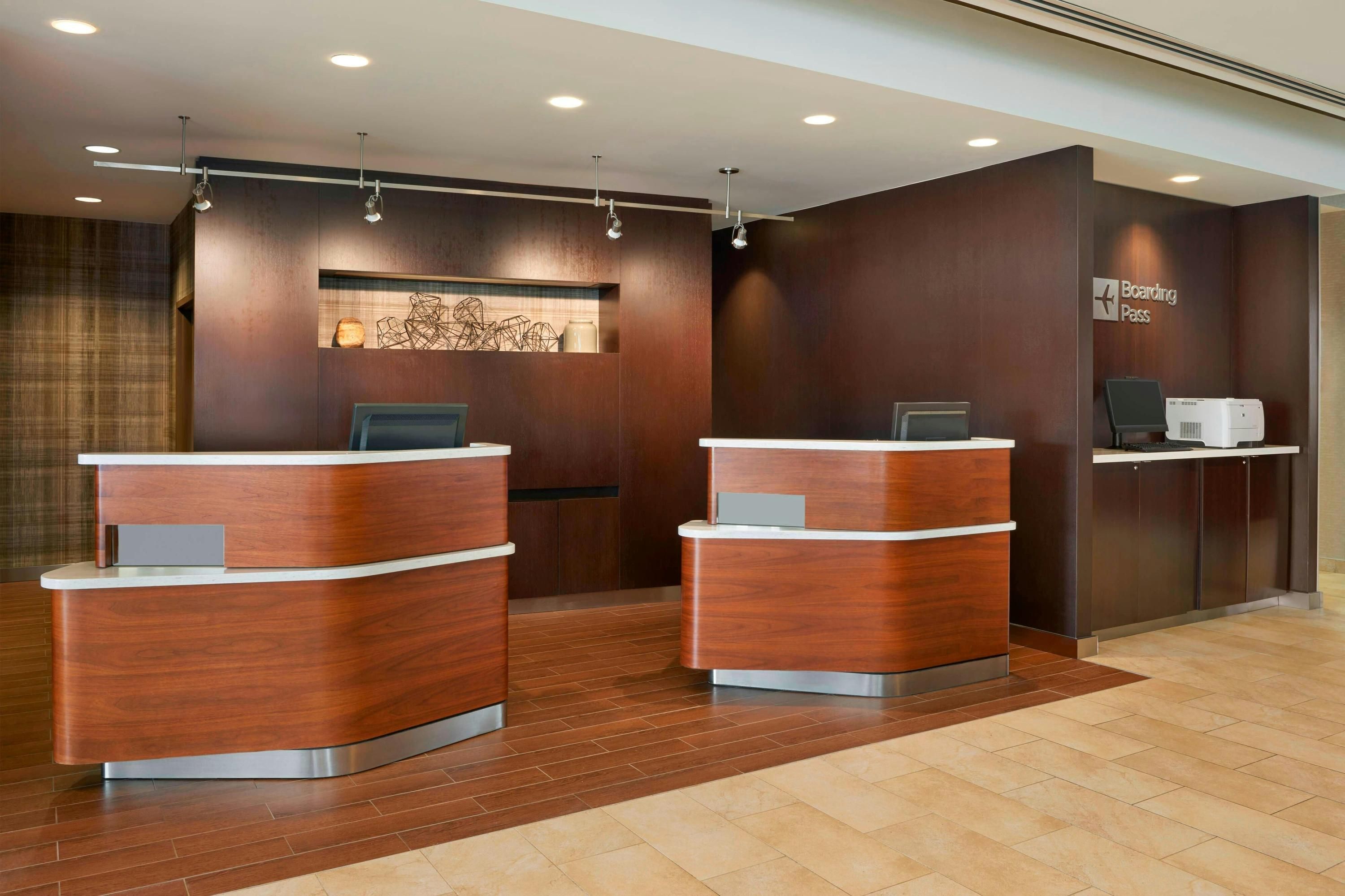 Front desk Photo