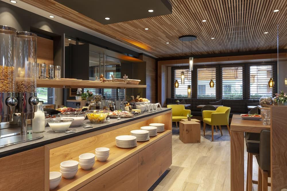 Buffet Photo