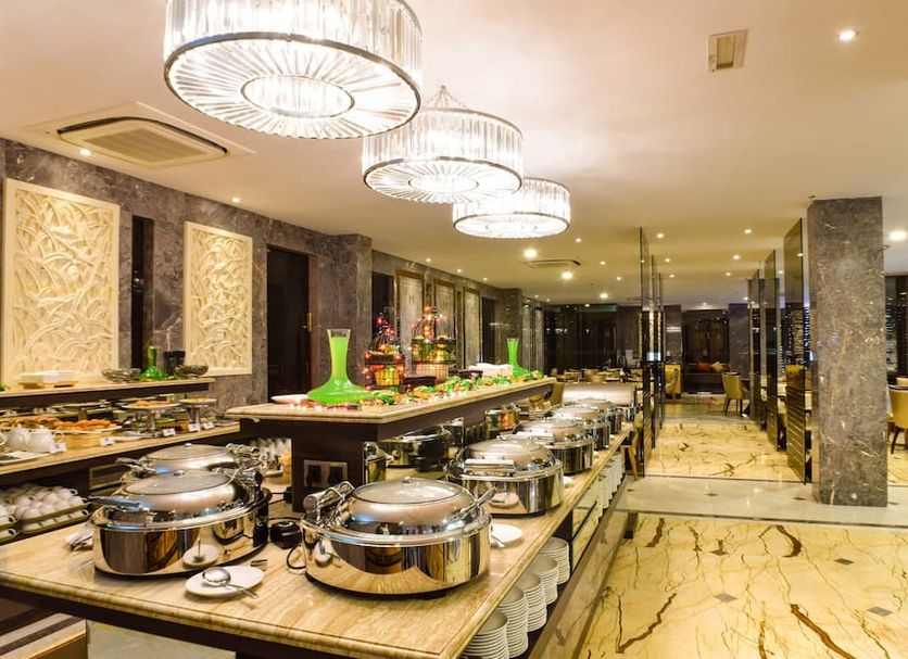 Buffet Photo