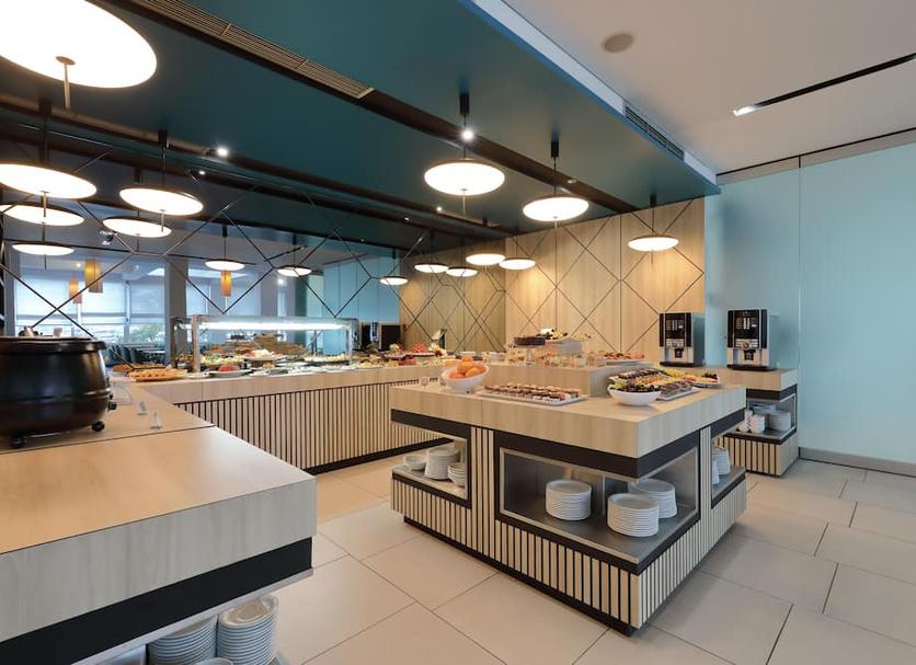 Buffet Photo
