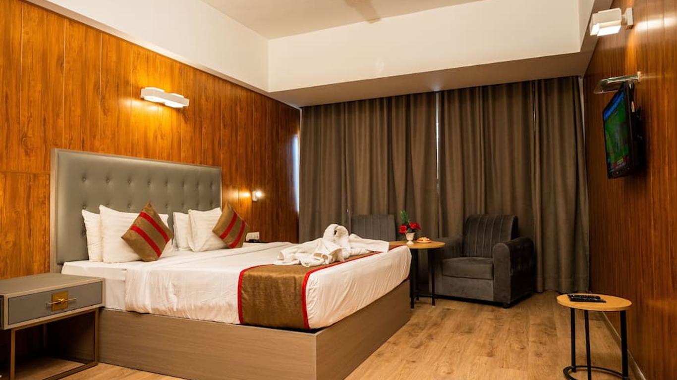Hotel Asrani International