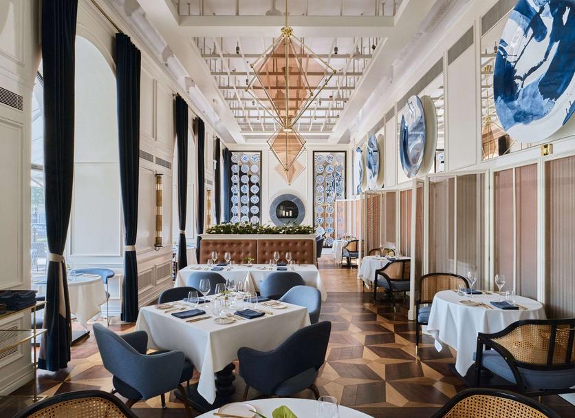 Restaurant Photo