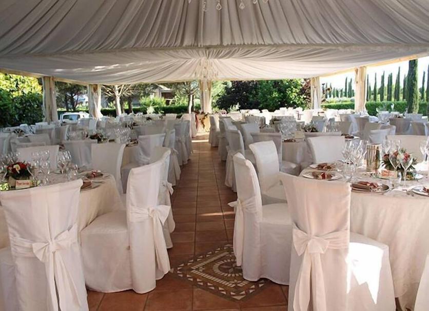 Banquet hall Photo