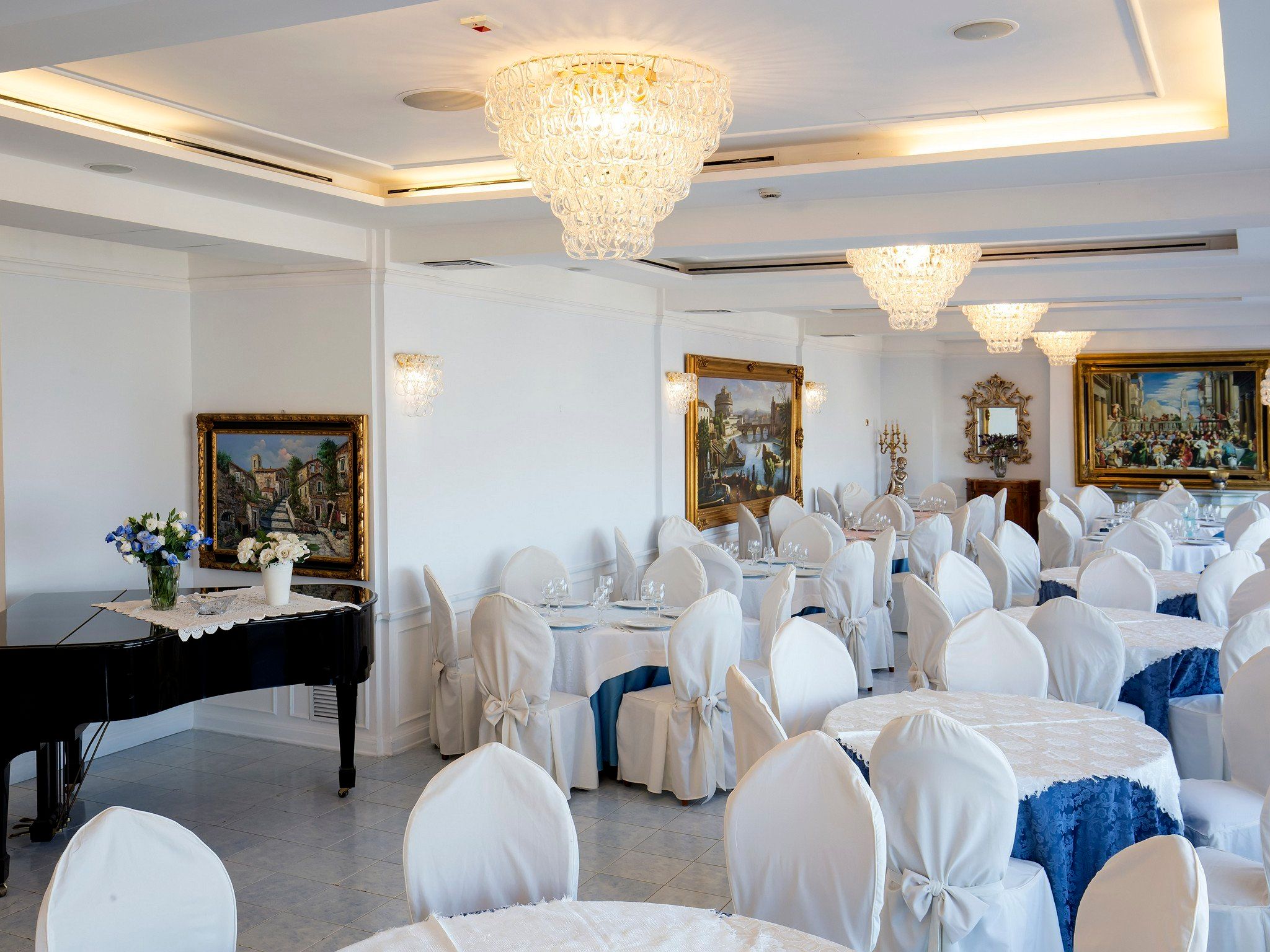 Banquet hall