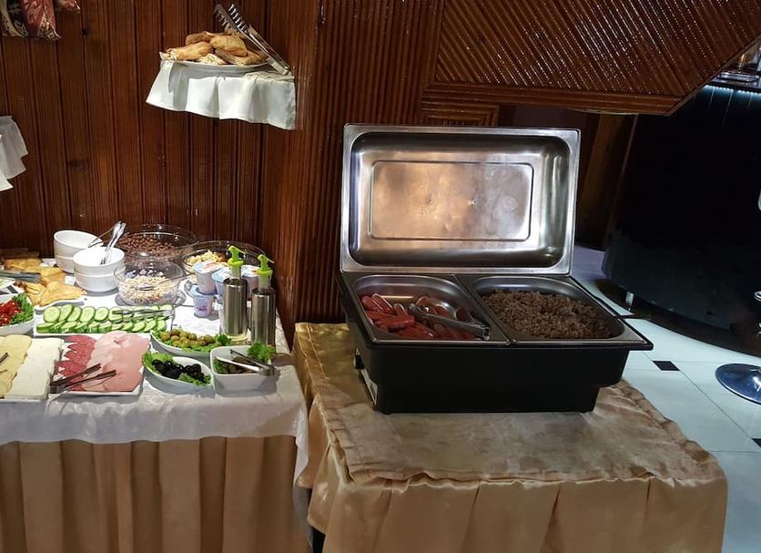 Buffet Photo