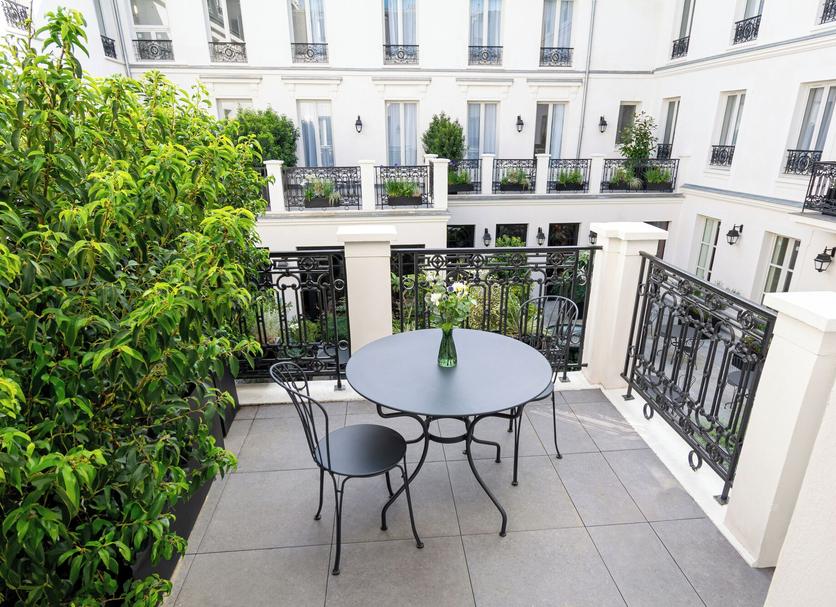 Balcony Photo