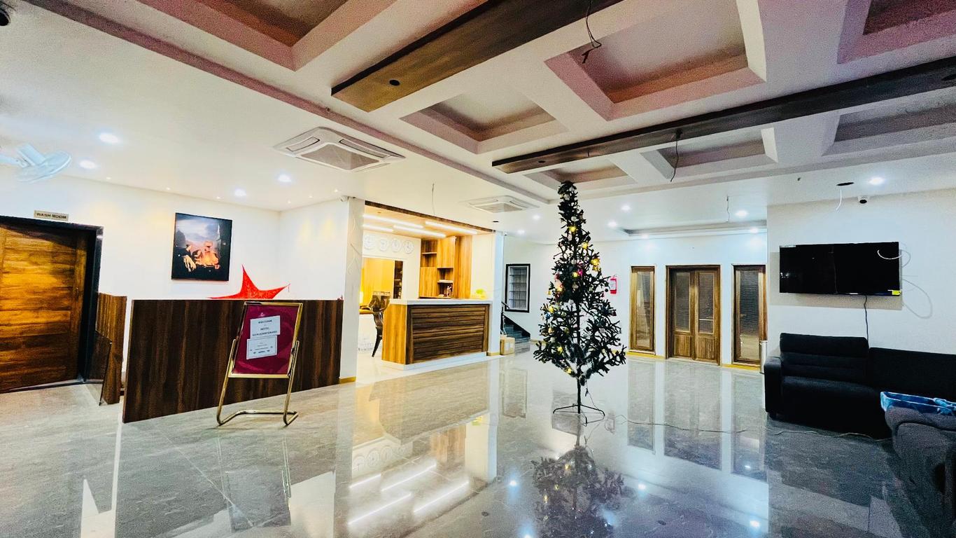 Hotel Gokulam Grand