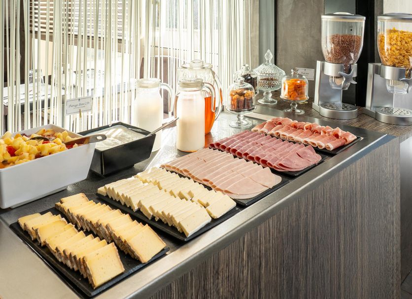 Buffet Photo