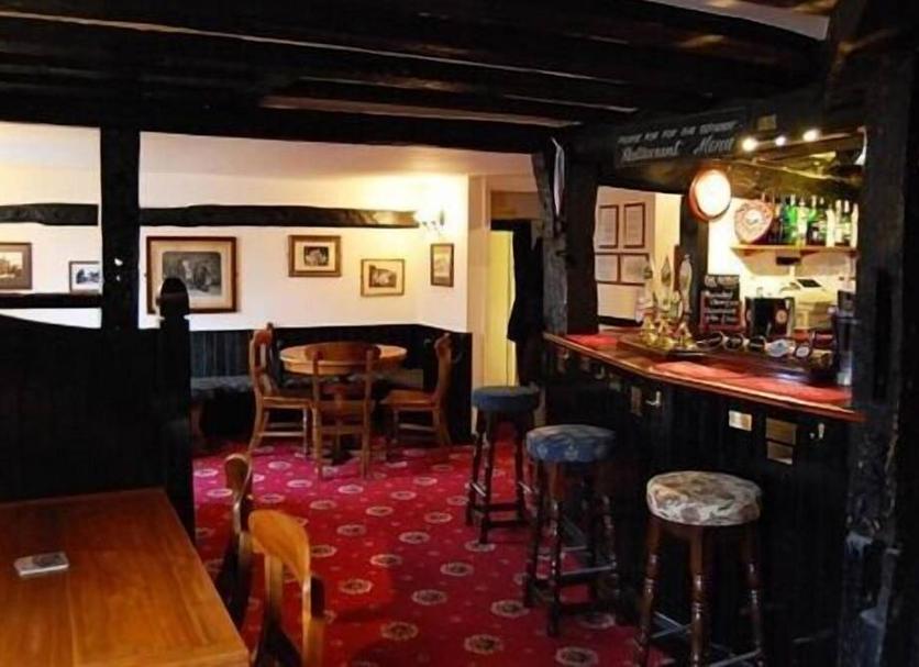 Bar Photo