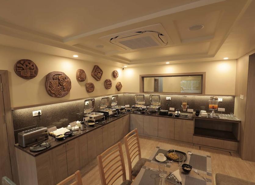 Buffet Photo