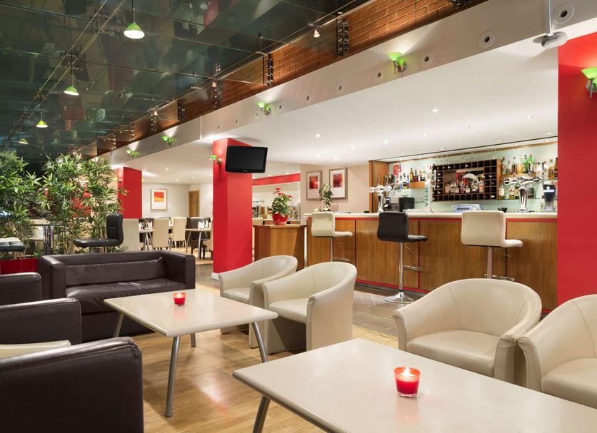 Bar Photo