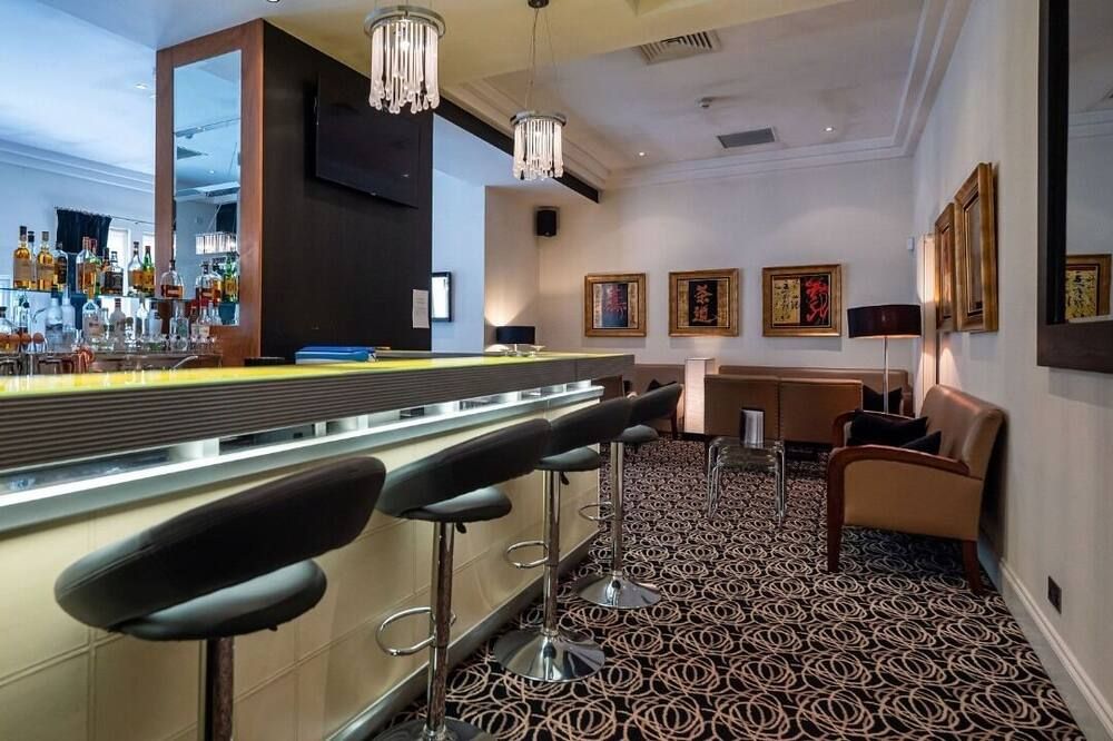 Bar Photo