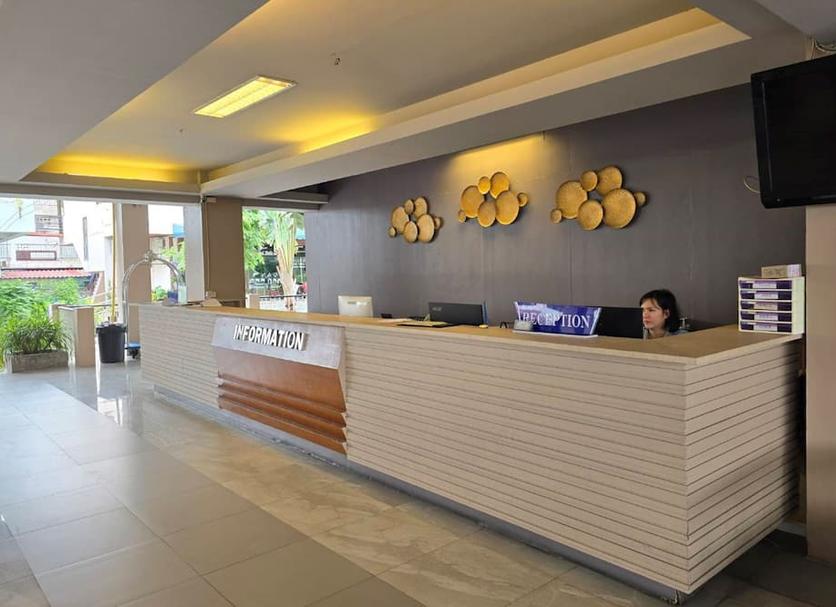 Front desk Photo