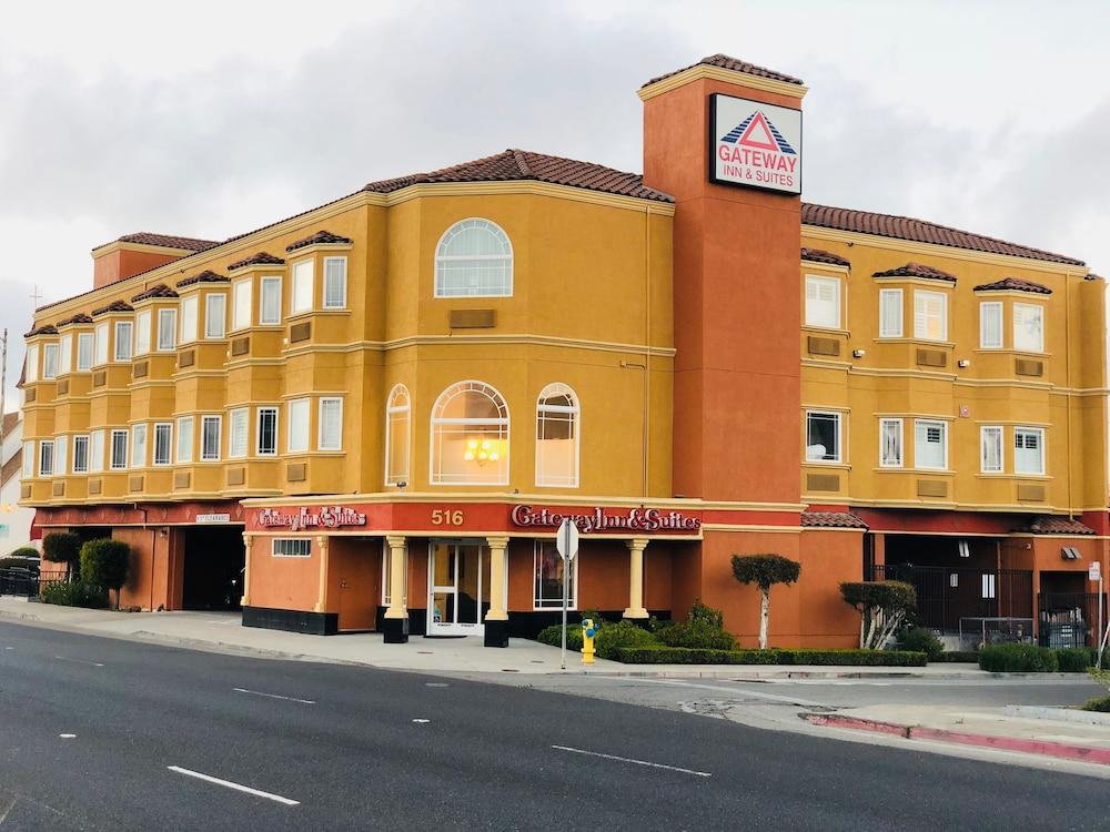 Sfo Hotel And Suites ₹ 4,706. Bengaluru Hotel Deals & Reviews - KAYAK