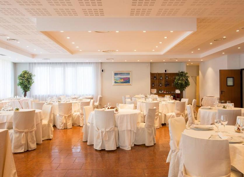 Banquet hall Photo
