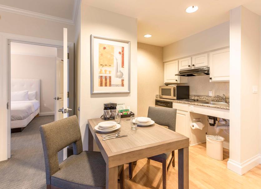 Dining room Photo