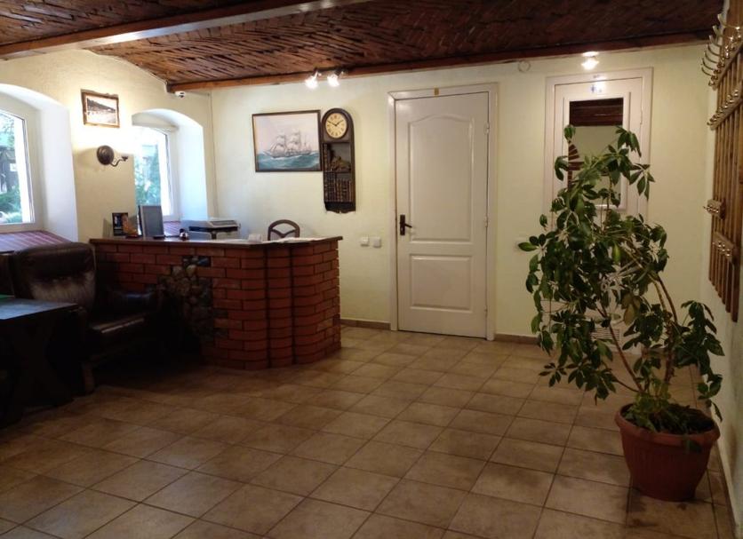 Front desk Photo