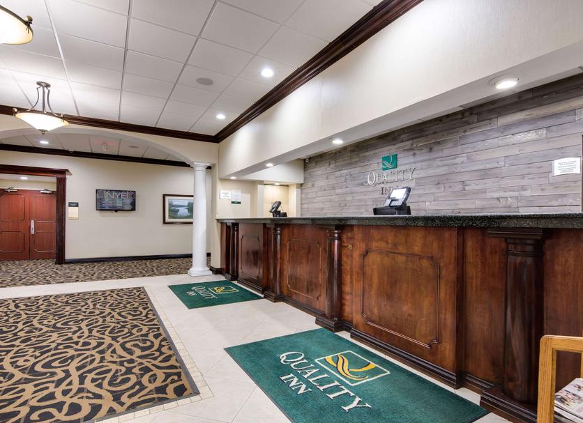 Front desk Photo