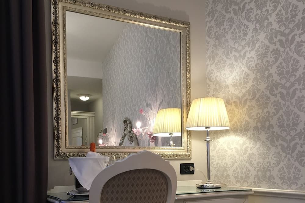 Room amenity