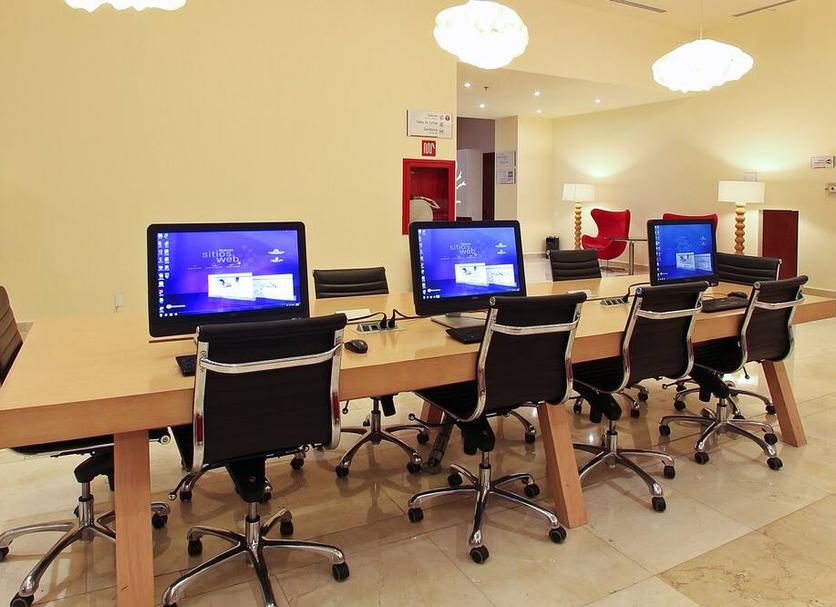 Business centre Photo