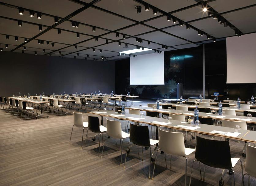 Conference room Photo