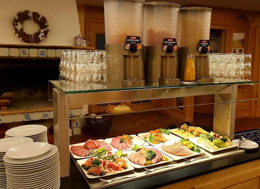 Buffet Photo