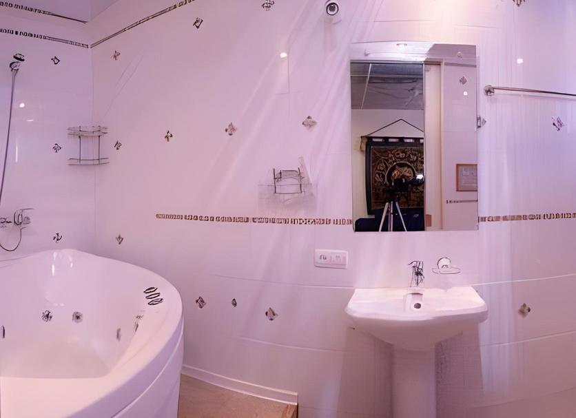 Bathroom Photo
