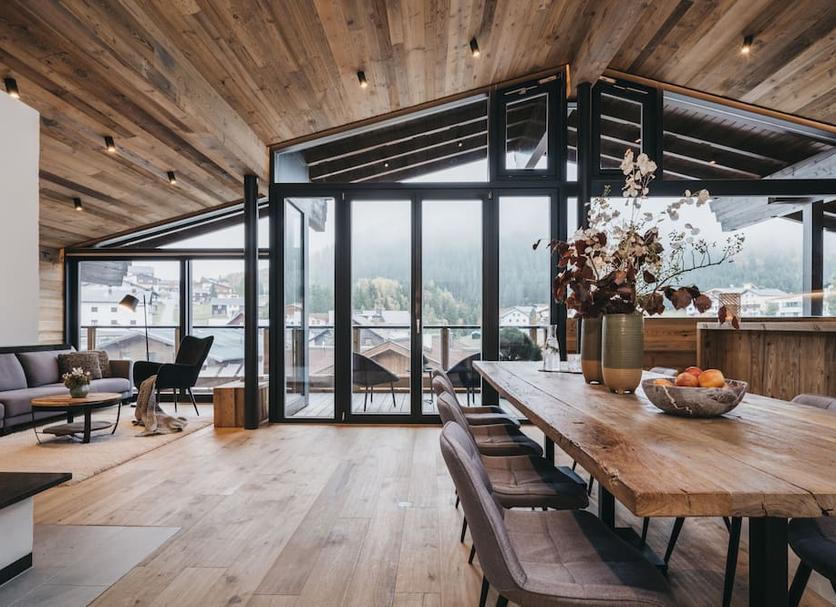 Dining room Photo