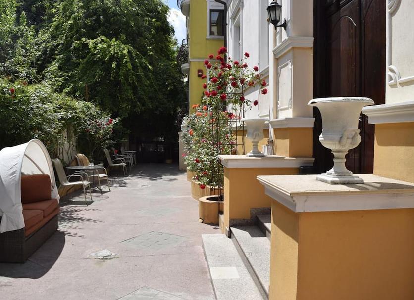 Patio Photo
