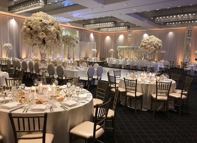 Banquet hall Photo