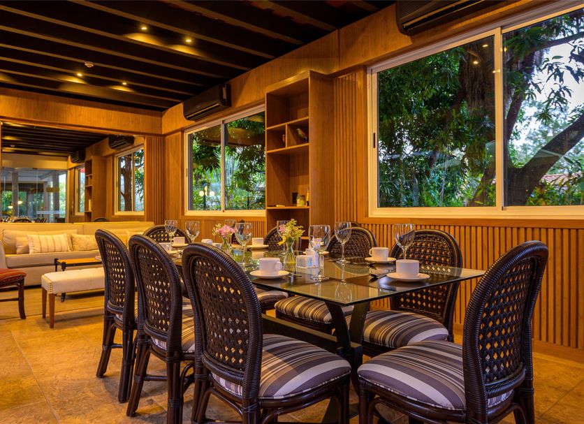 Dining room Photo