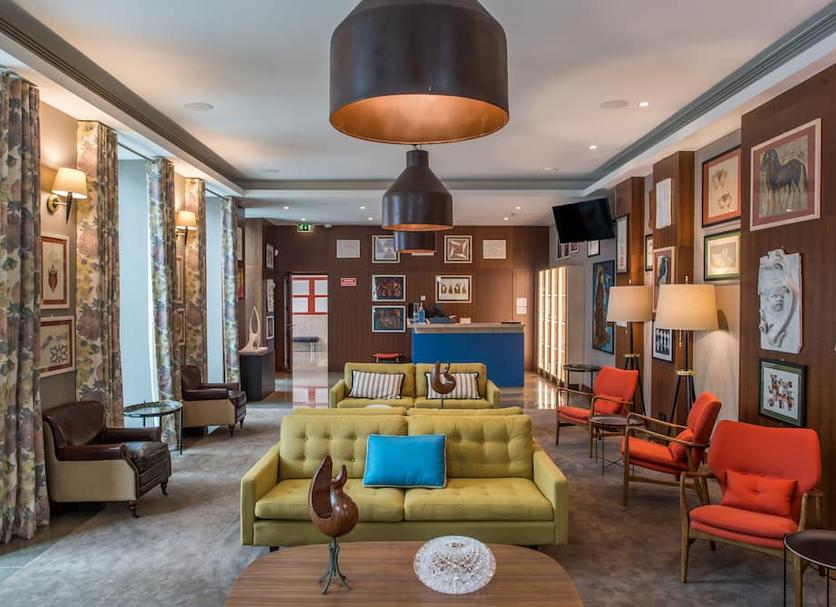 Lounge Photo