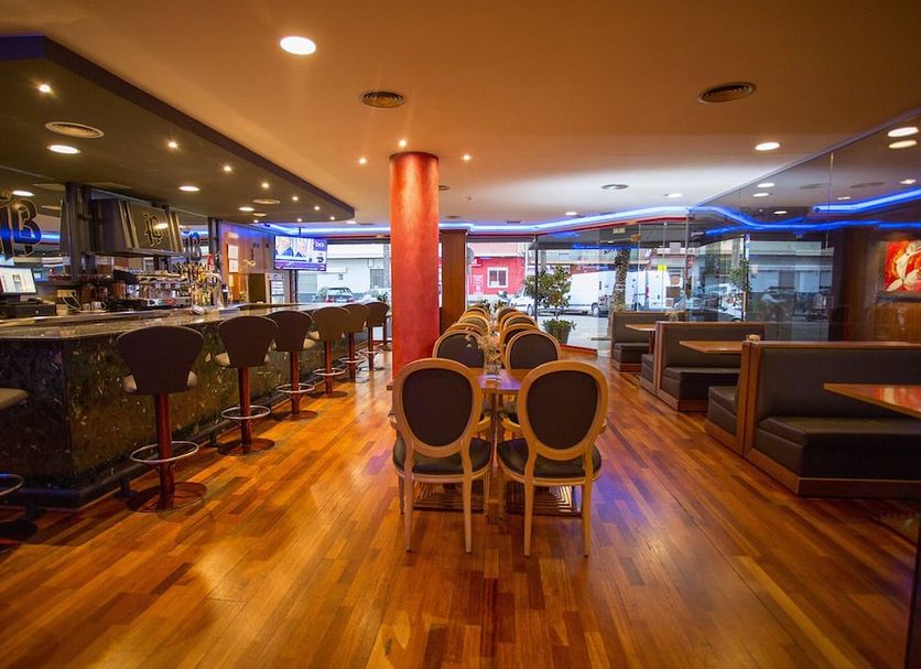Bar Photo