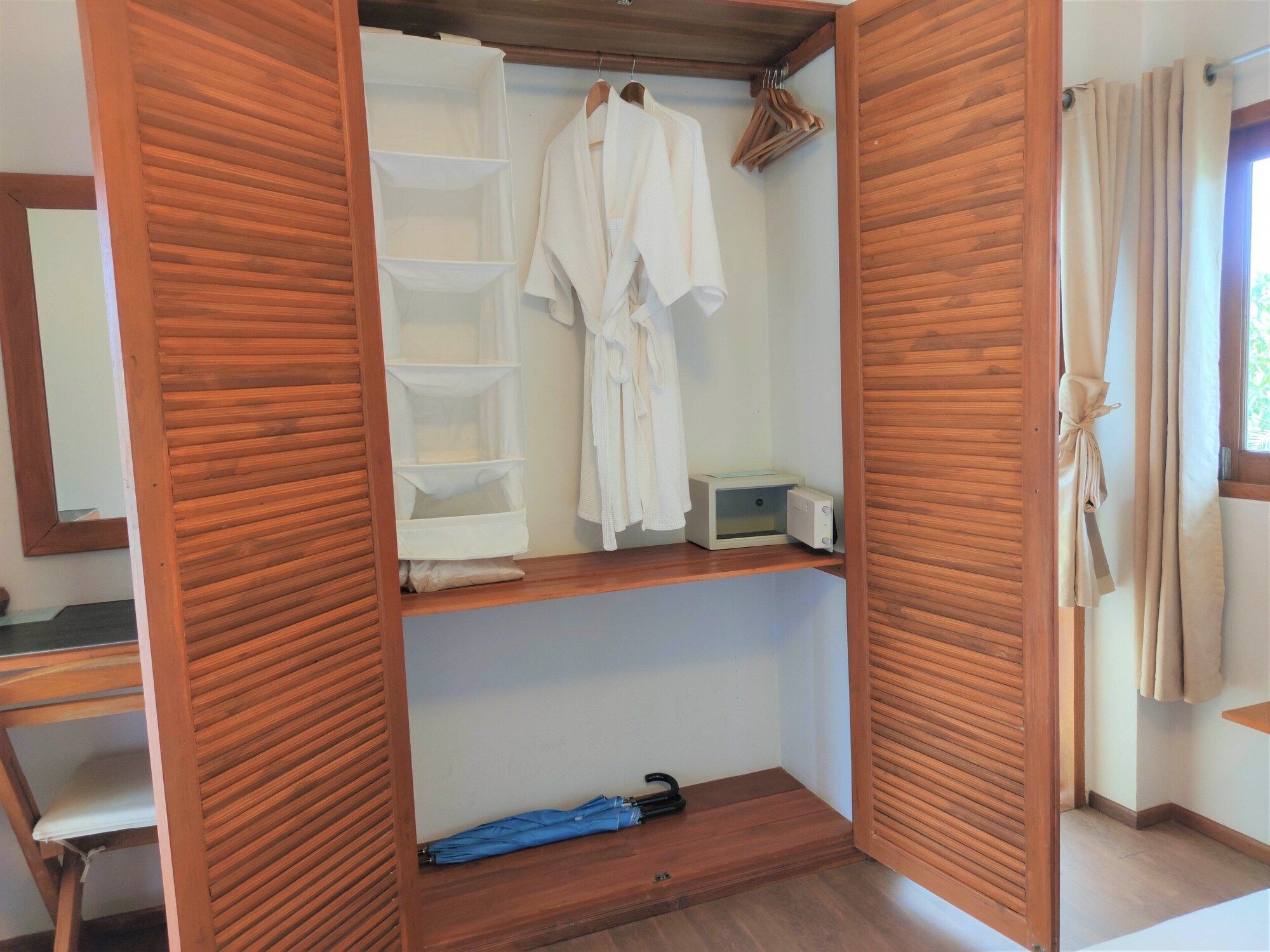 Room amenity